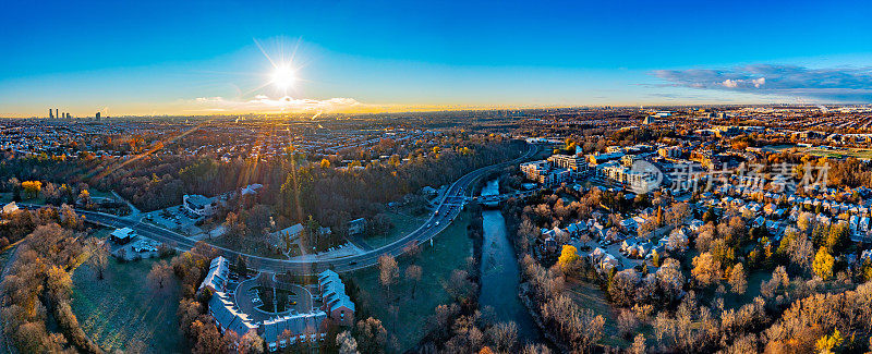 Rutherford road和Islinton Ave.的住宅小区鸟瞰图，Woodbridge, Vaughan，加拿大